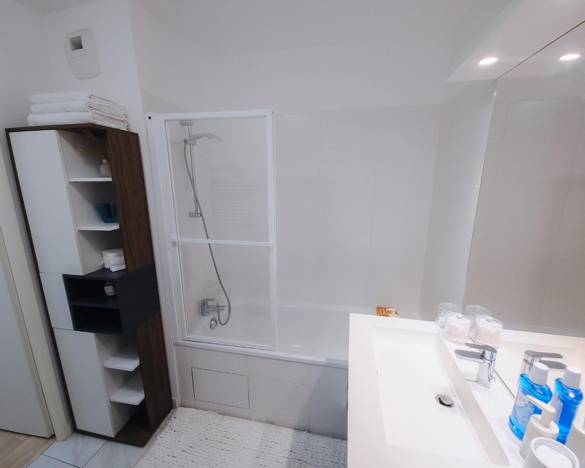 Appartement Luxueux, Neuf & Equipe A Versailles, Сен-Сир-л'Эколь Экстерьер фото