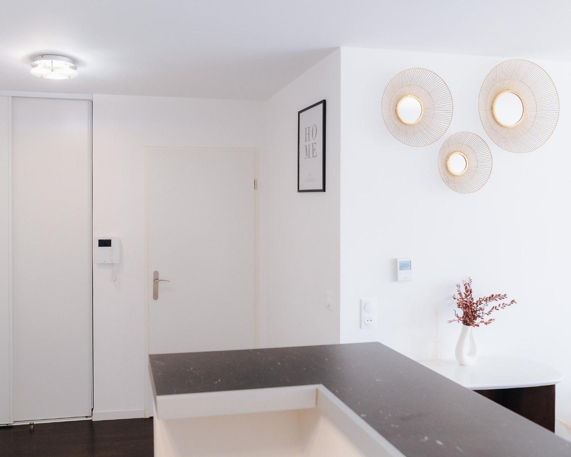 Appartement Luxueux, Neuf & Equipe A Versailles, Сен-Сир-л'Эколь Экстерьер фото
